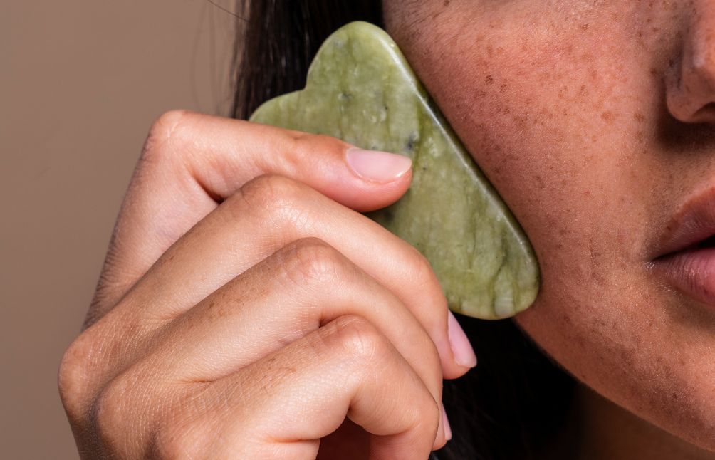 7 Powerful Herbs For The Lymphatic System + Other Tips